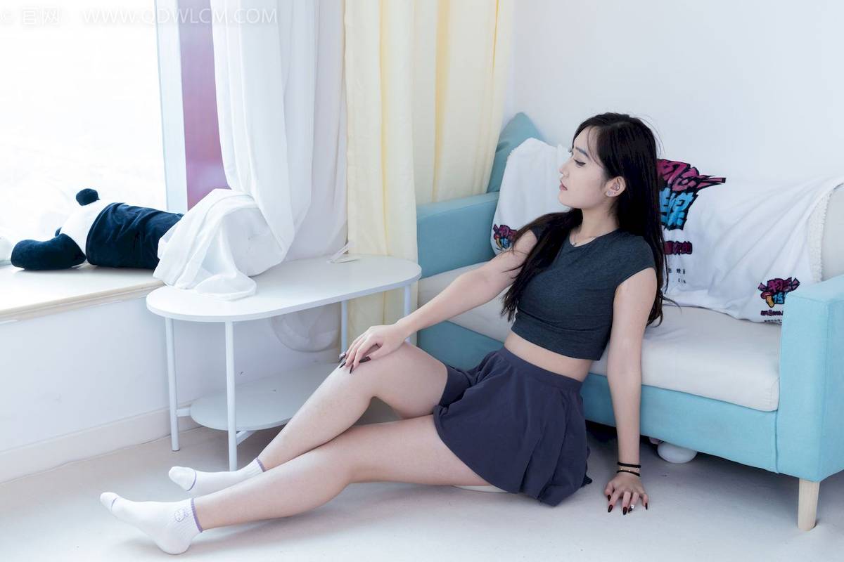 物恋传媒模特橙橙微露小蛮腰坠入爱河主题私房写真-66