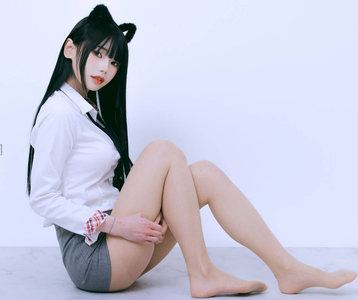 GlamARchive模特Yume肉色丝袜猫女郎装扮性感写真-32