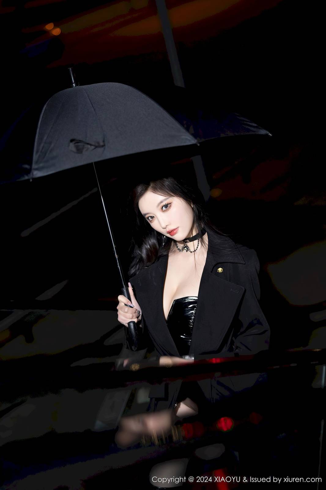 语画界女神杨晨晨Yome黑色外套搭配魅惑黑丝哈尔滨旅拍-6