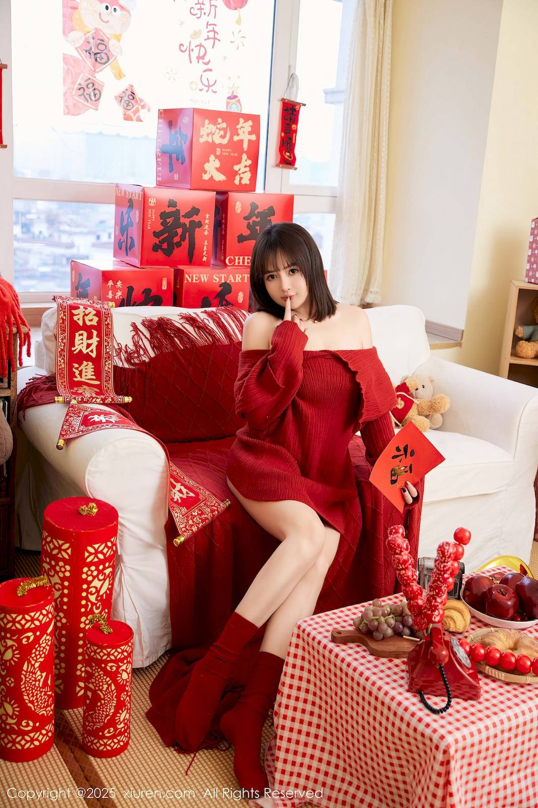 秀人网模特养乐多Doll红色新年清纯甜美性感写真-8