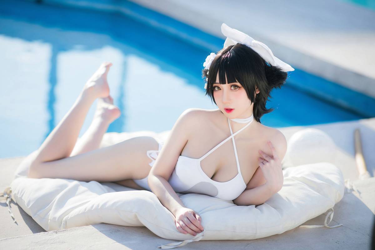 动漫博主焖焖碳傲人身材泳装COS碧蓝航线高雄-23