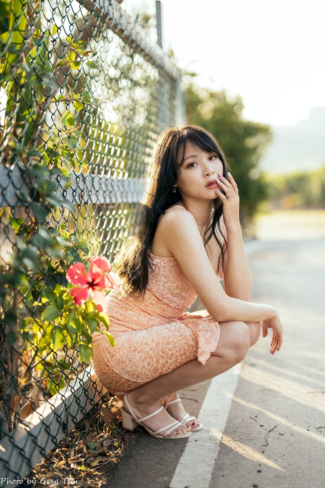 户外美女Ashley暖色连衣裙人比花娇阳光系列写真-32