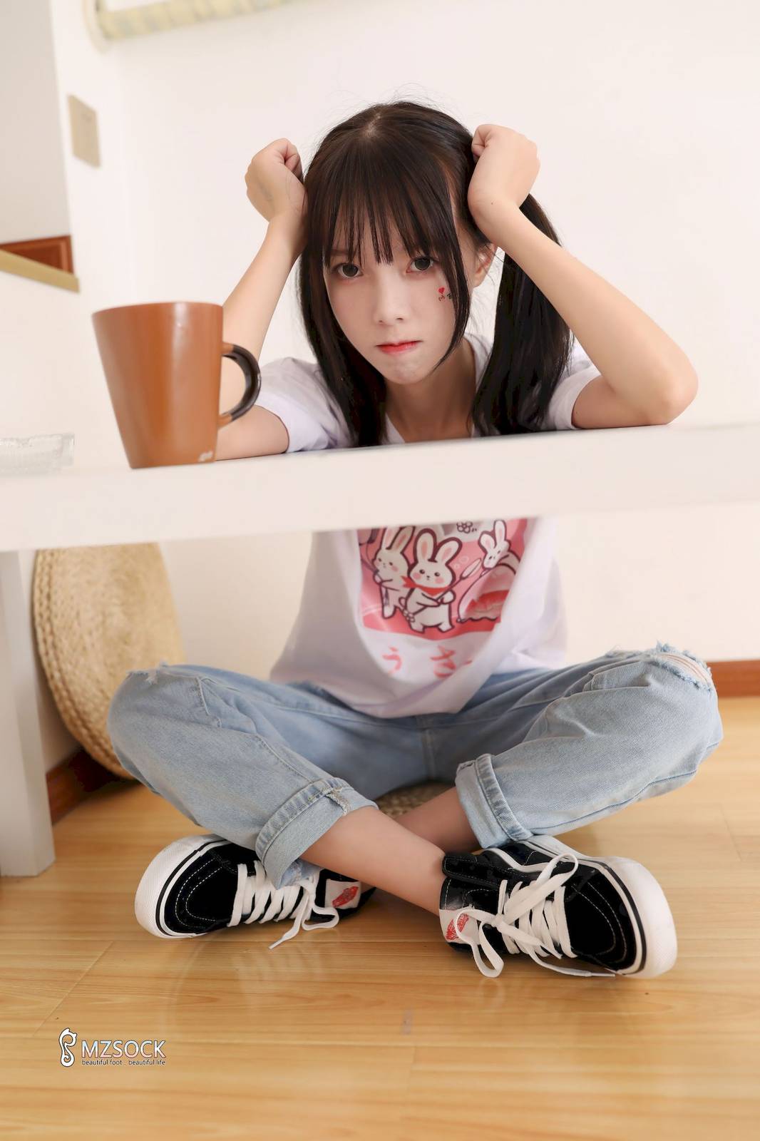 MZSOCK爱美足小妹樱子白色上衣牛仔裤足控写真-5