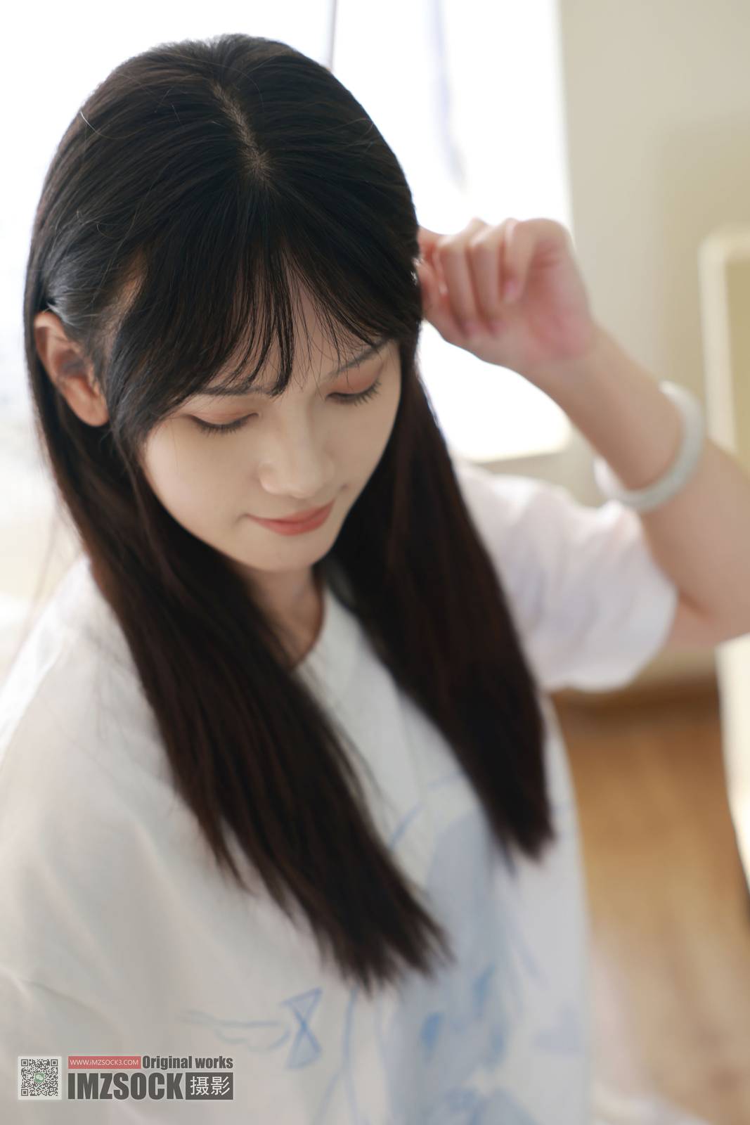 MZSOCK爱美足模特梦瑶白色T恤牛仔长裤阳光写真-14