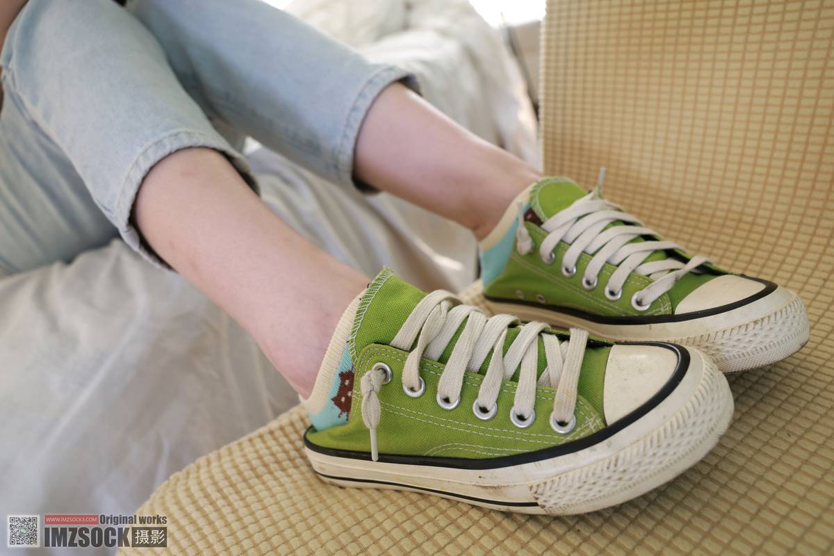 MZSOCK爱美足模特梦瑶白色T恤牛仔长裤阳光写真-60