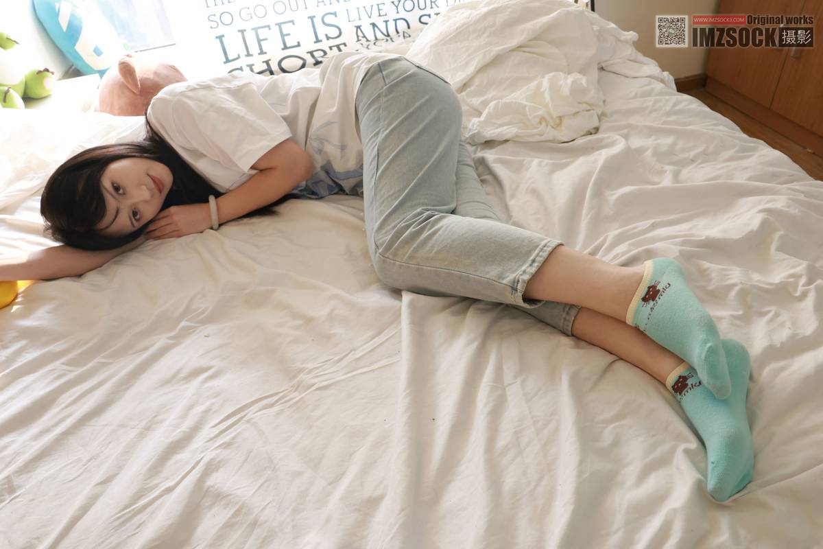 MZSOCK爱美足模特梦瑶白色T恤牛仔长裤阳光写真-66