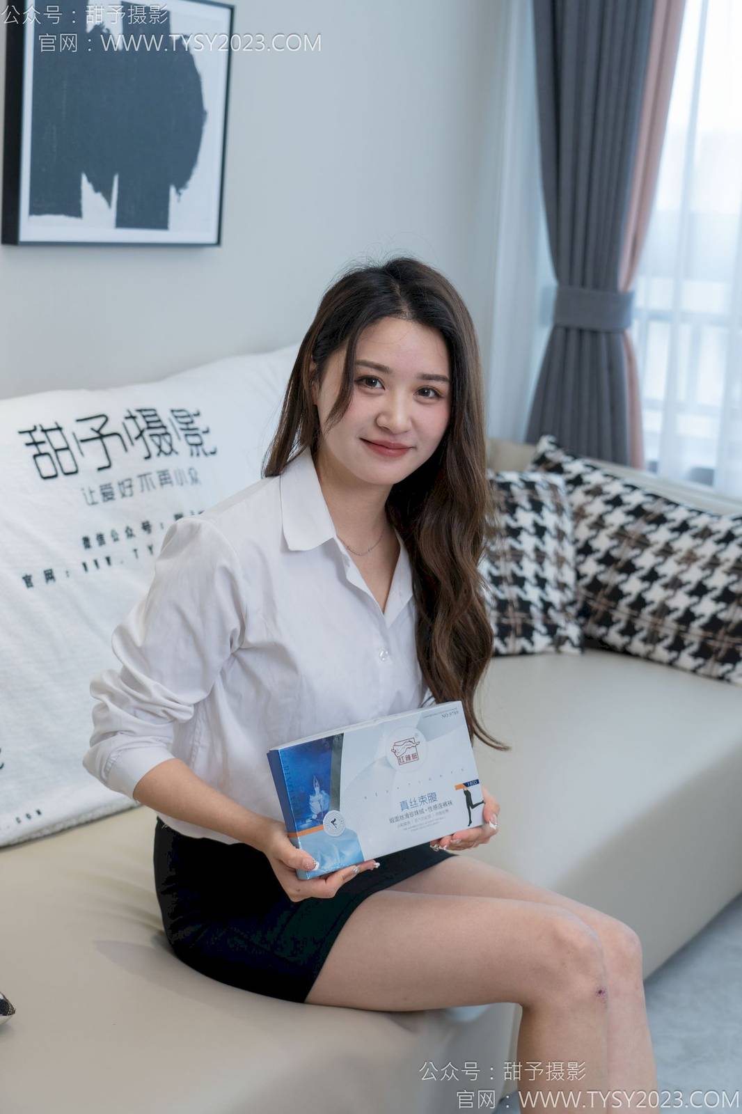 甜予摄影模特澜澜白衬衫包臀裙白领丽人系列写真