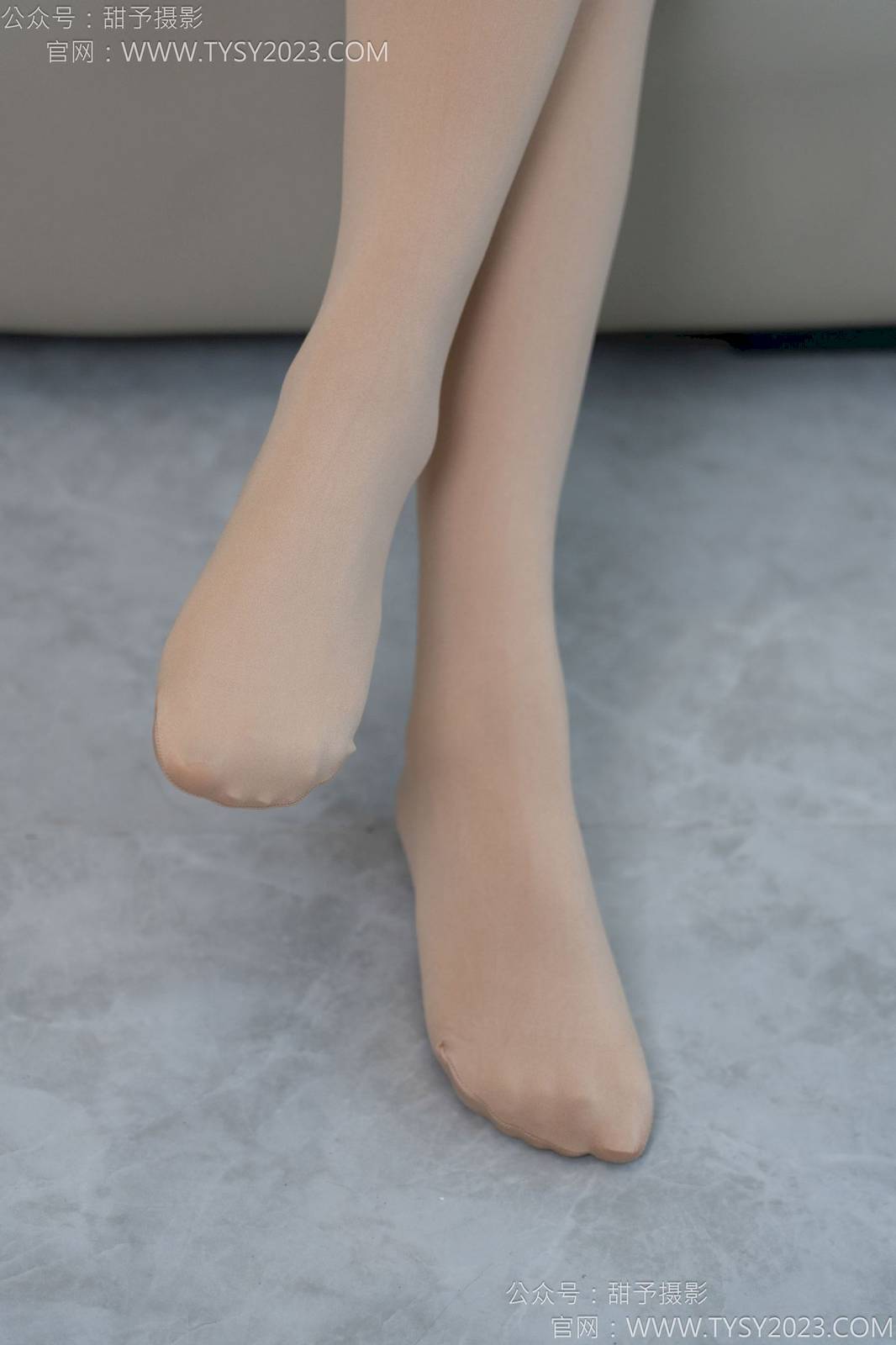 甜予摄影模特澜澜白衬衫包臀裙白领丽人系列写真-125