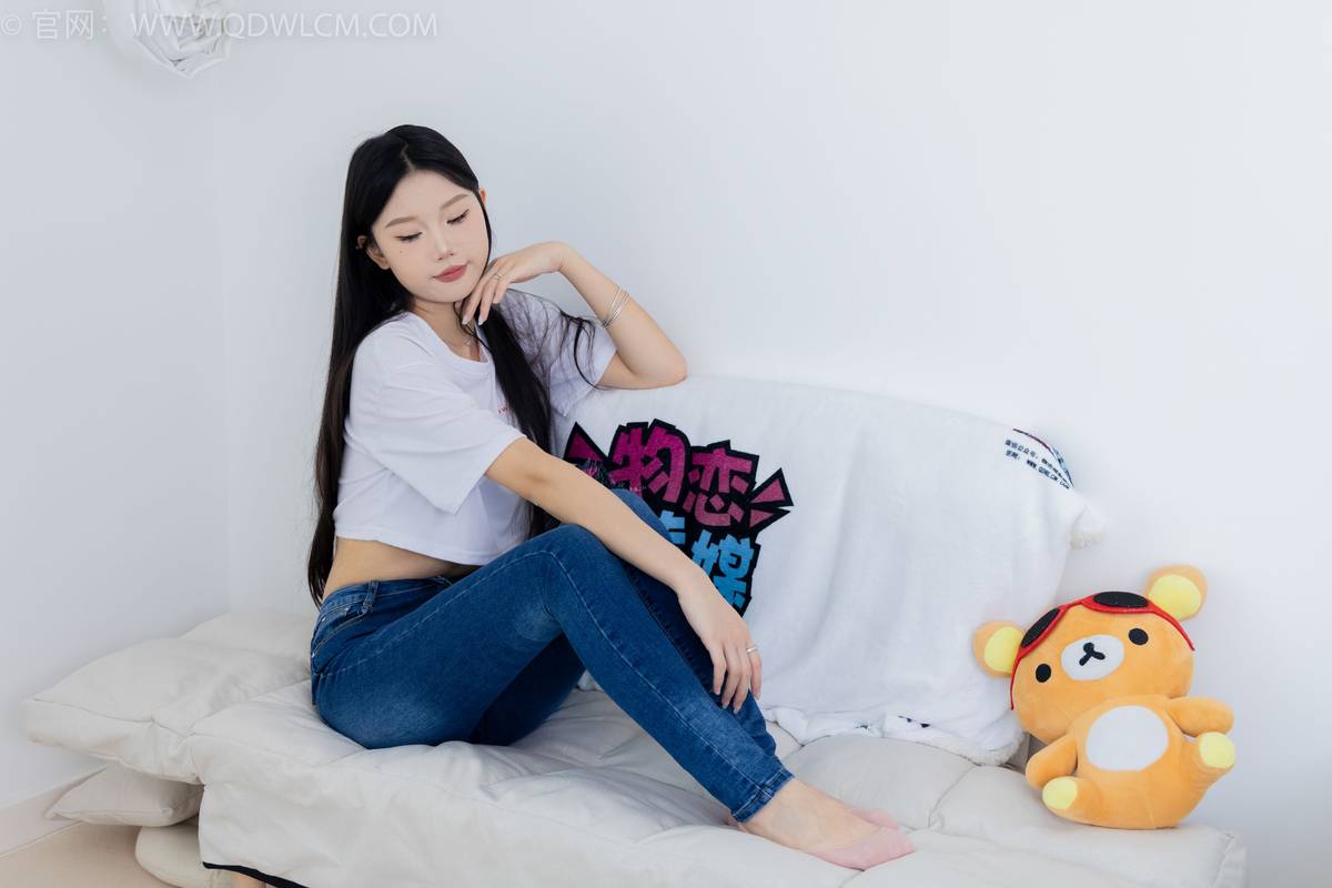 物恋传媒模特小竹白T恤牛仔裤居家女友主题写真-43