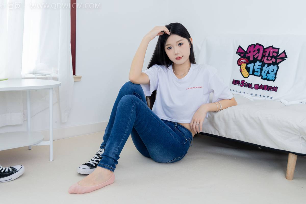 物恋传媒模特小竹白T恤牛仔裤居家女友主题写真-93