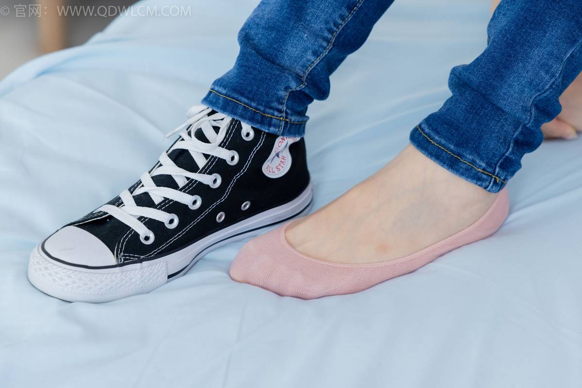 物恋传媒模特小竹白T恤牛仔裤居家女友主题写真-145