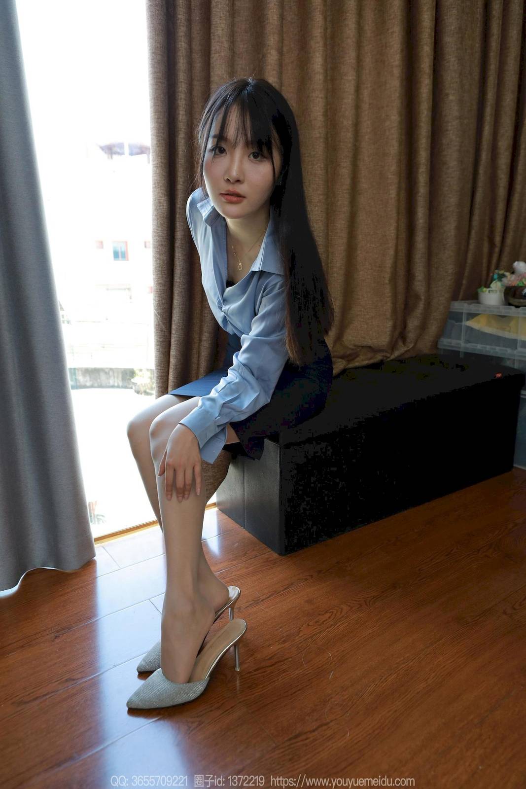 IESS异思趣向模特婉萍蓝色衬衣肉色丝袜清纯写真-16