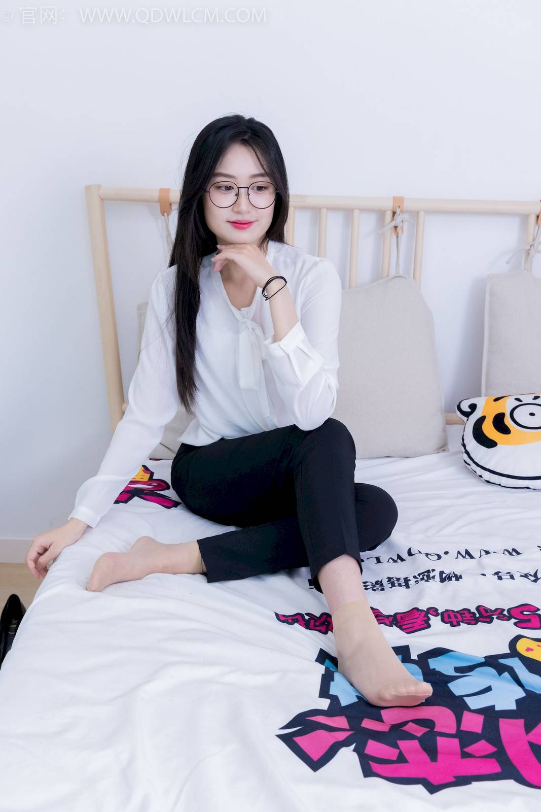 物恋传媒模特小敏白上衣黑色长裤职场丽人写真-28