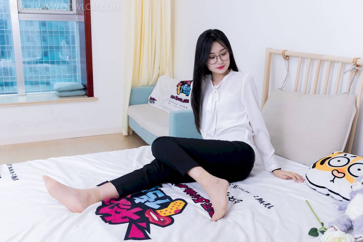 物恋传媒模特小敏白上衣黑色长裤职场丽人写真-68