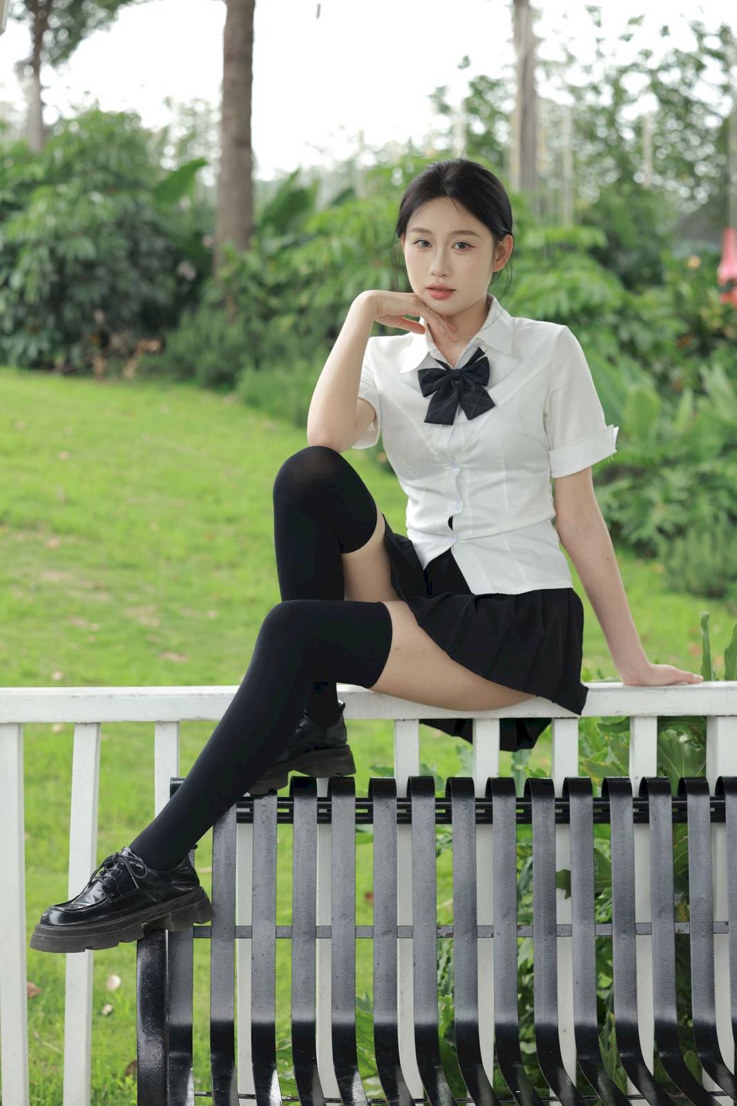 MZSOCK爱美足模特妍妍白色上衣户外黑丝系列写真-19