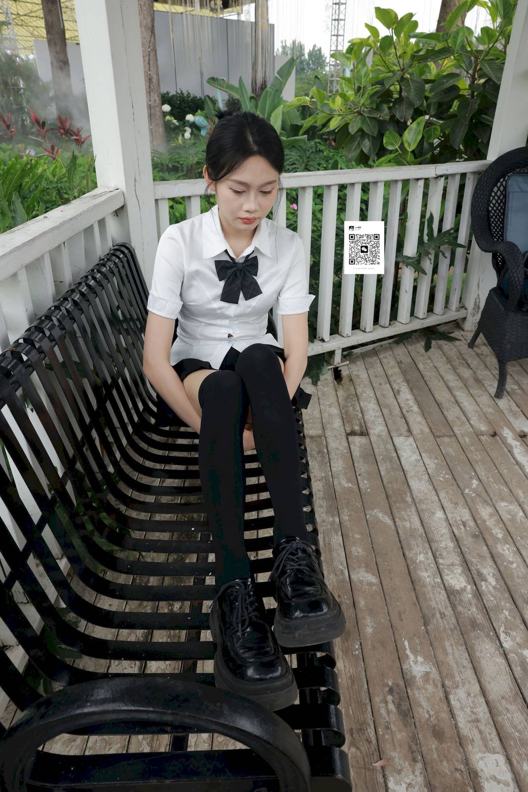 MZSOCK爱美足模特妍妍白色上衣户外黑丝系列写真-30