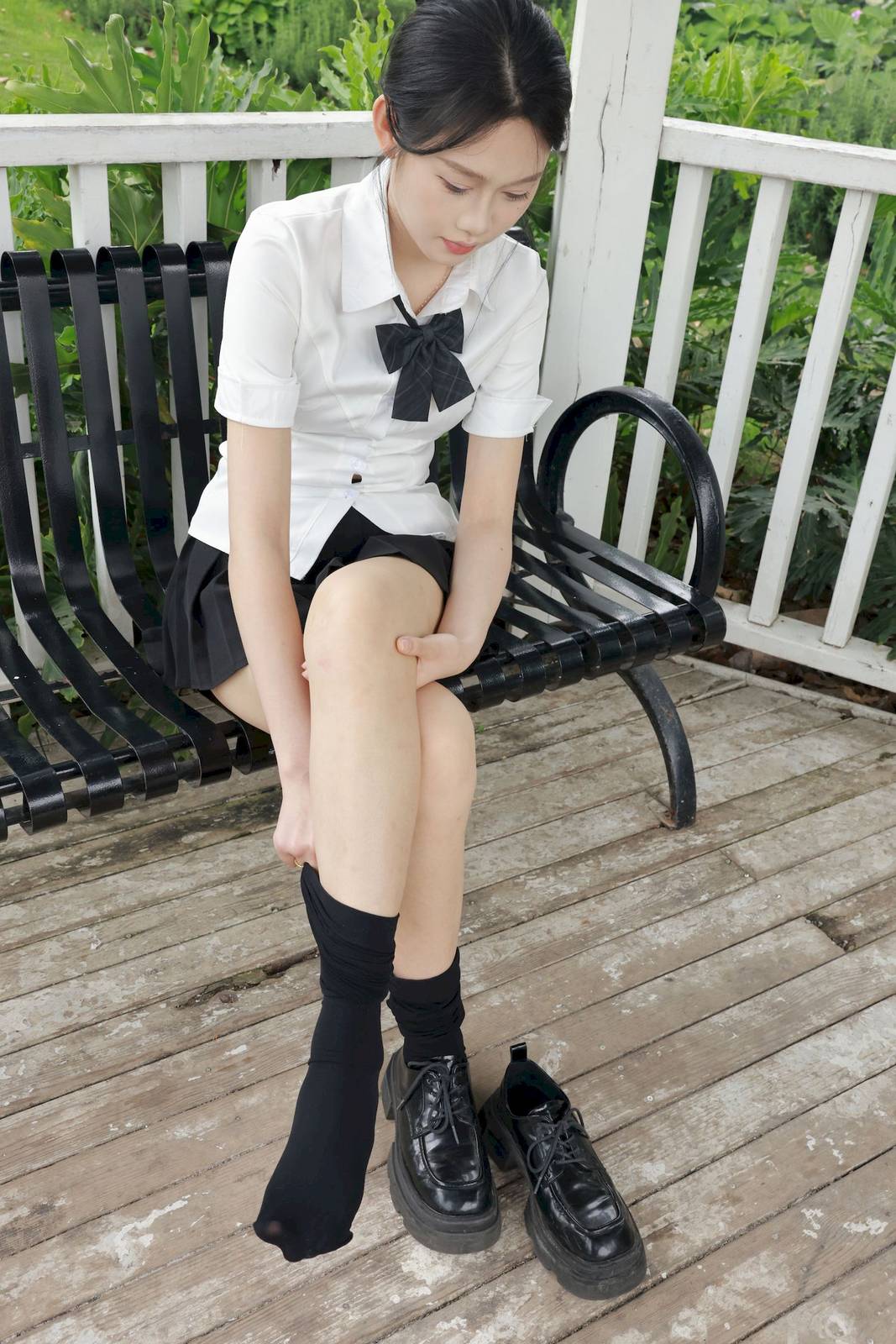 MZSOCK爱美足模特妍妍白色上衣户外黑丝系列写真-51