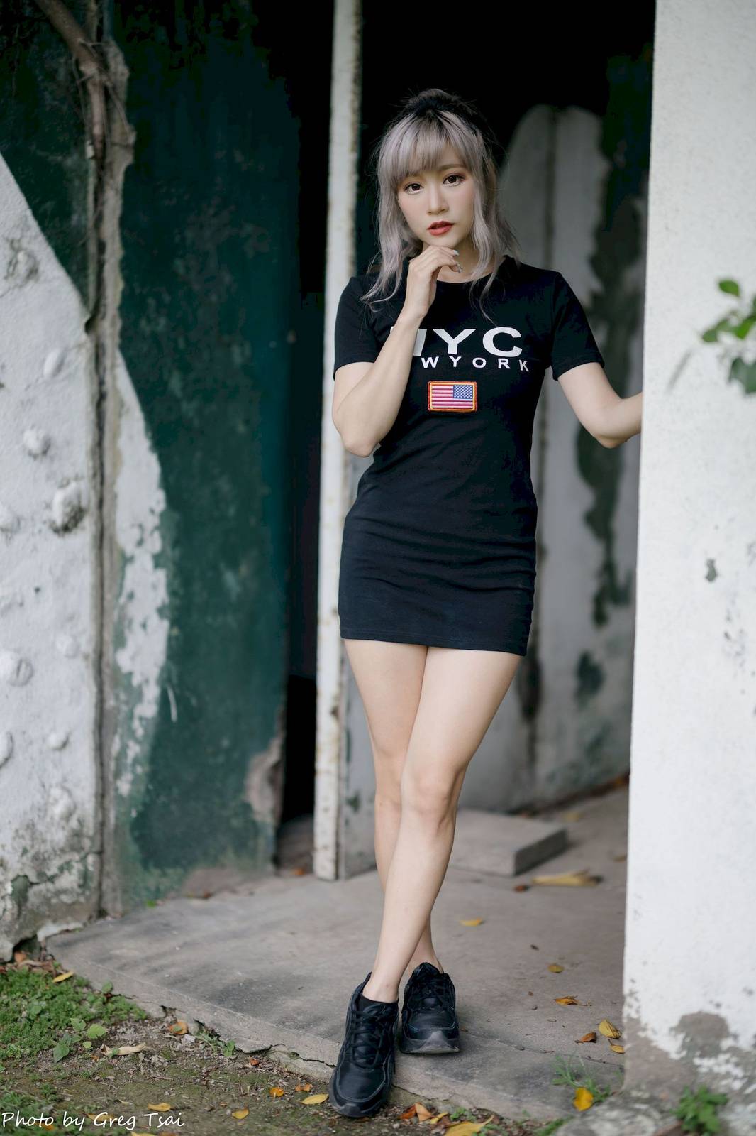 凯云黑色短裙修长美腿巧语嫣然运动风户外写真-29