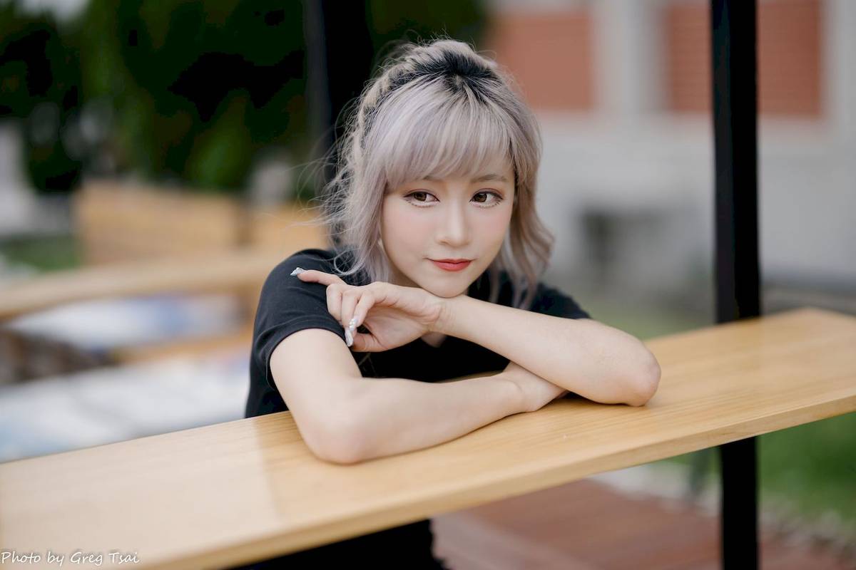 凯云黑色短裙修长美腿巧语嫣然运动风户外写真-86