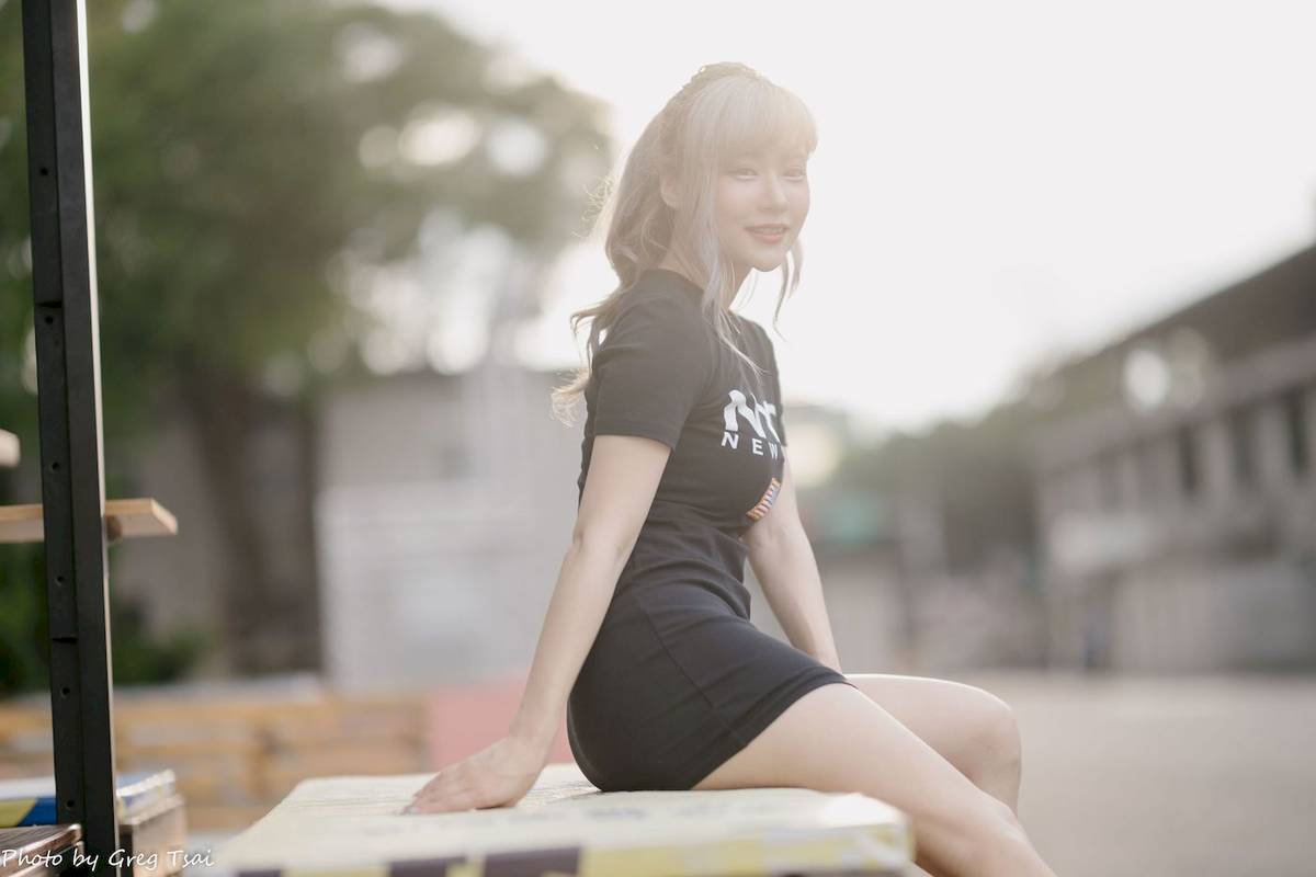 凯云黑色短裙修长美腿巧语嫣然运动风户外写真-106