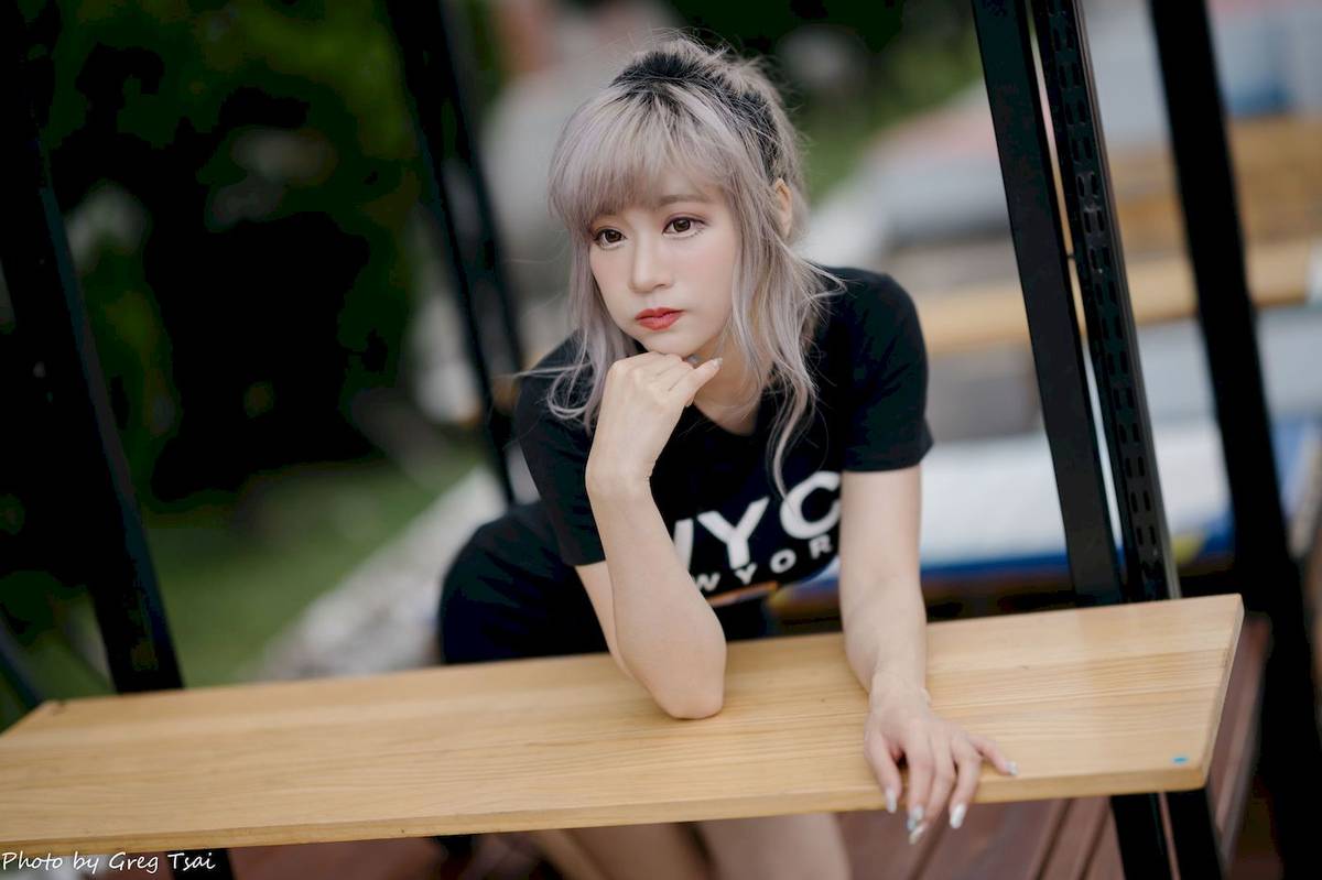 凯云黑色短裙修长美腿巧语嫣然运动风户外写真-100