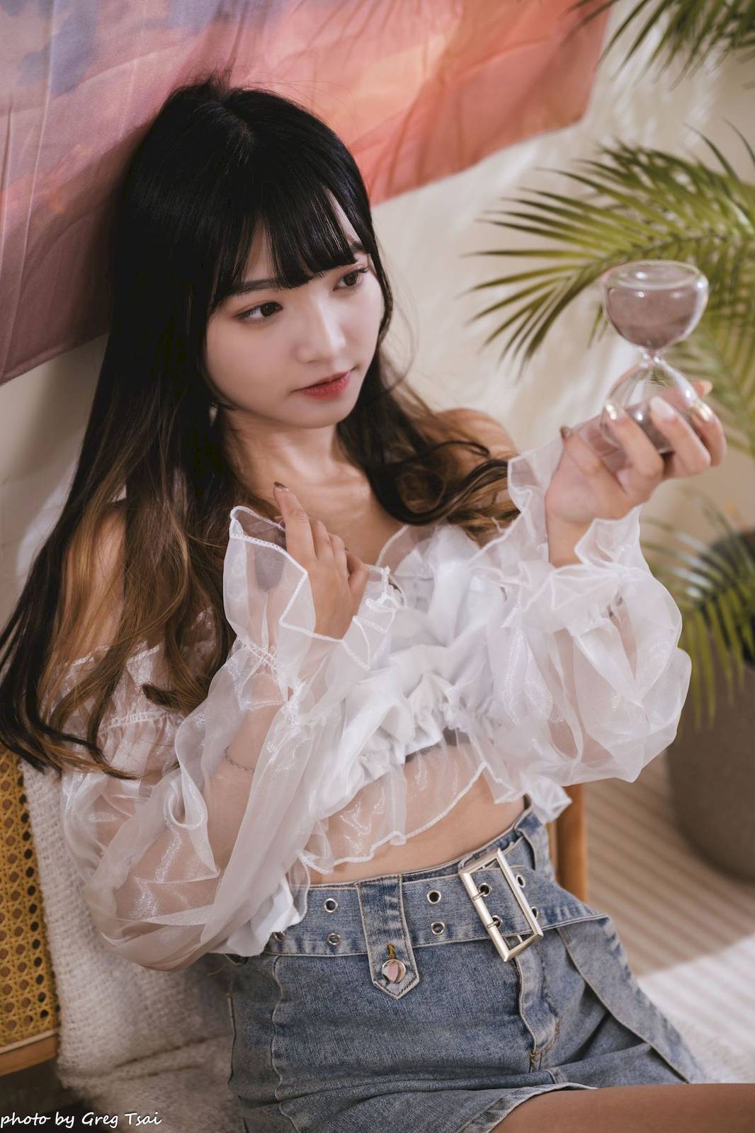 性感少女小穎蕾丝上衣牛仔短裙手握小吉他写真-52