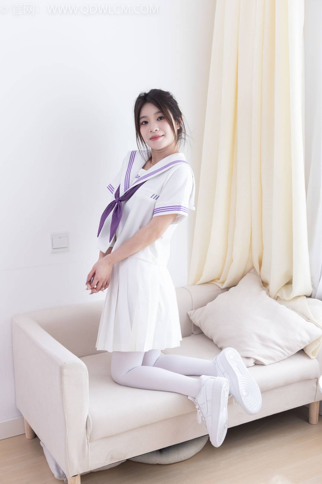 物恋传媒模特闪闪白色JK制服套装白丝板鞋写真-49