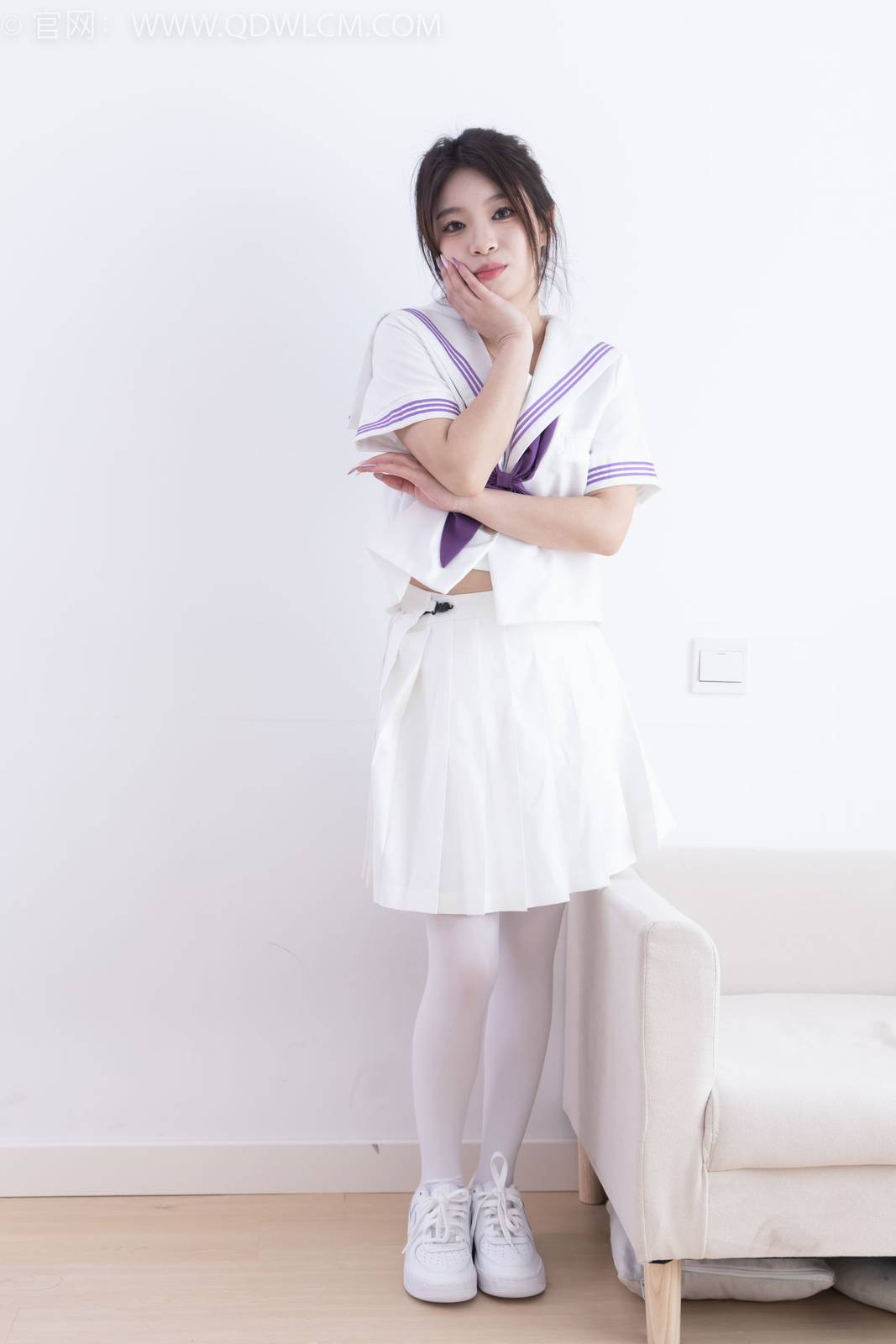 物恋传媒模特闪闪白色JK制服套装白丝板鞋写真-53