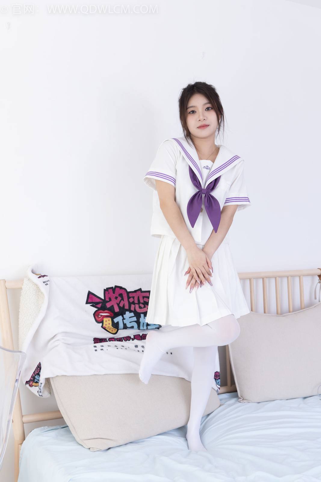 物恋传媒模特闪闪白色JK制服套装白丝板鞋写真-142