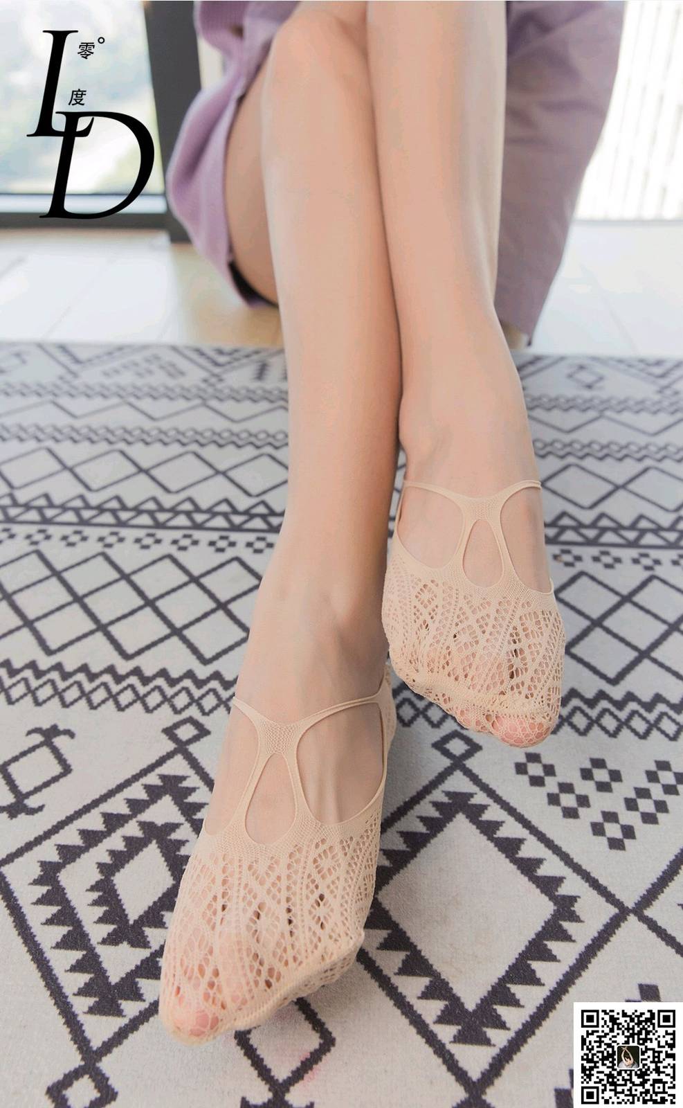 LD零度模特一含浅紫针织开衫‌修长美腿居家写真-11