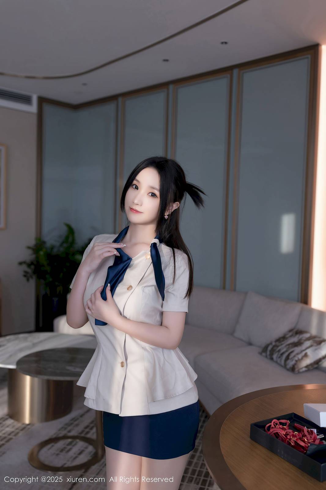 秀人网模特杏子Yada白领OL服饰肉色丝袜性感写真-15
