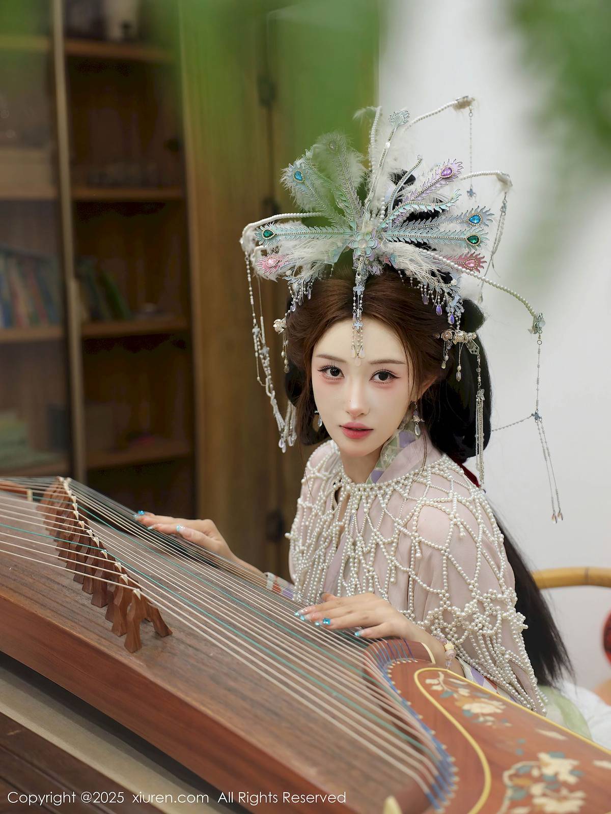 秀人网新人梨霜儿浅色古装服饰丰腴身材性感写真-45