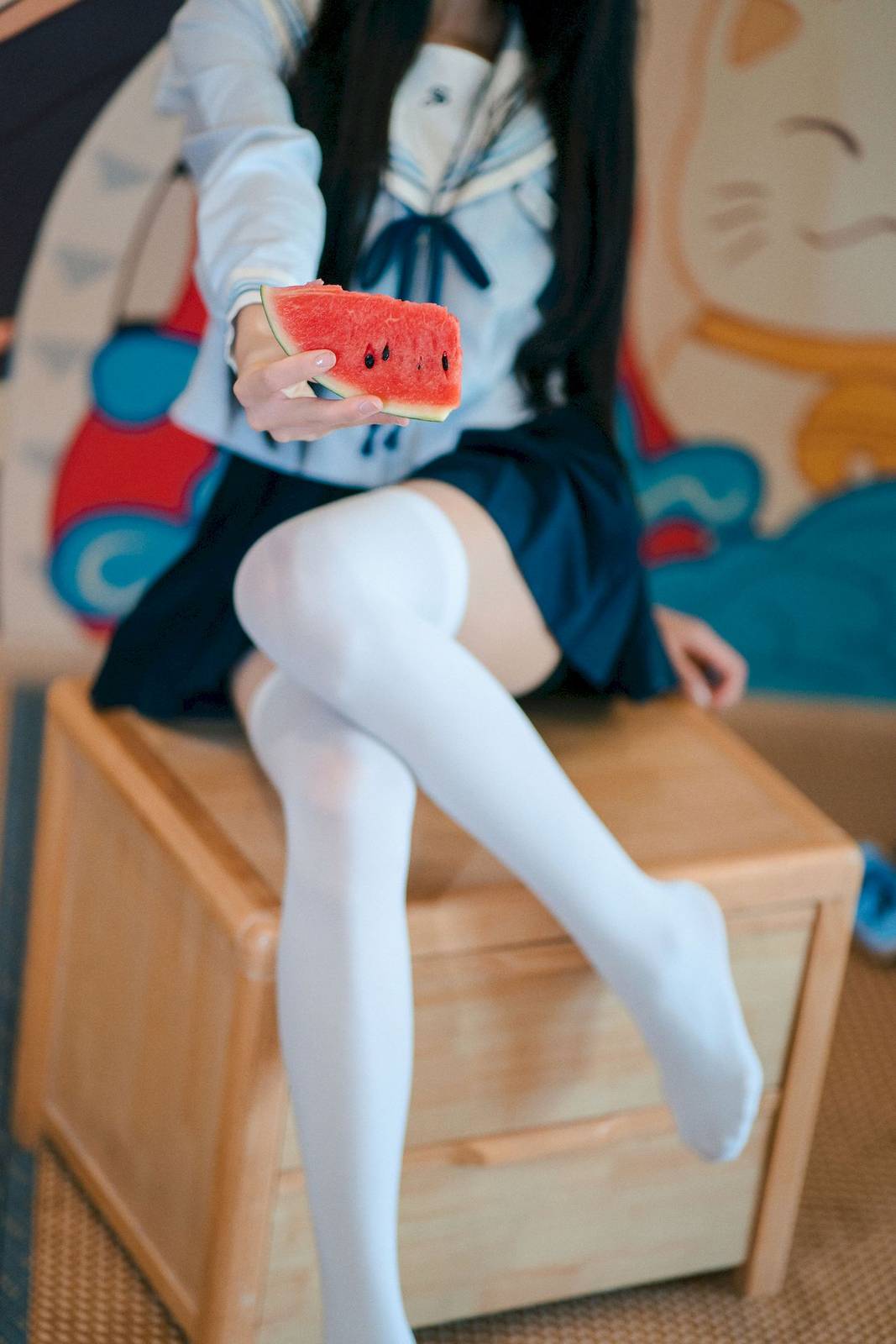 吃了个迟水手服‌搭配‌白色长袜夏日呓语主题写真-120