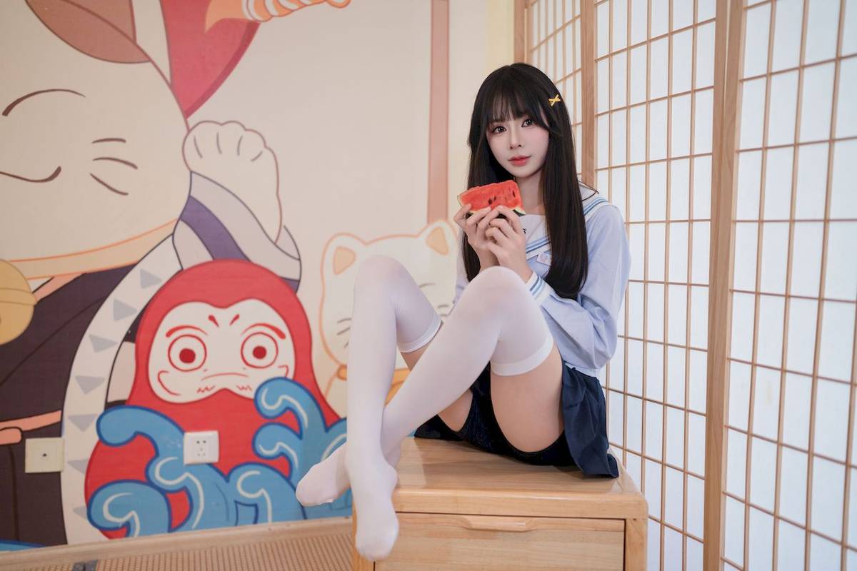 吃了个迟水手服‌搭配‌白色长袜夏日呓语主题写真-150