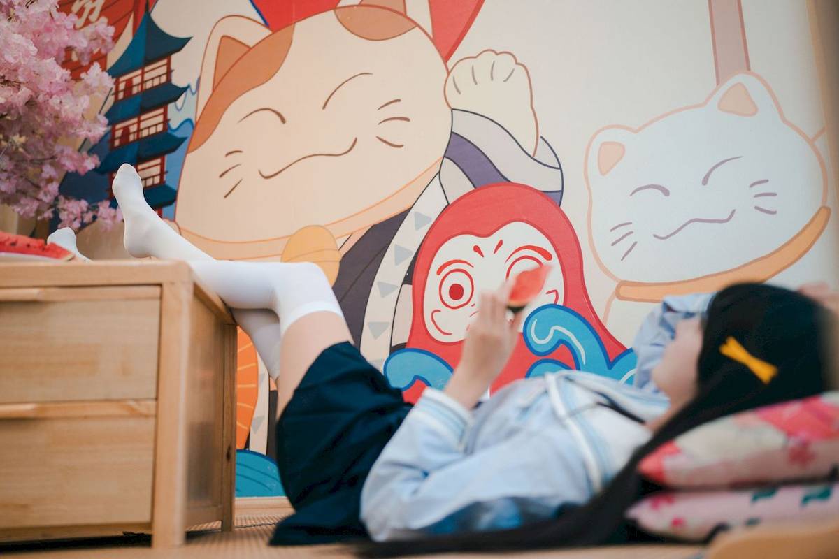 吃了个迟水手服‌搭配‌白色长袜夏日呓语主题写真-160