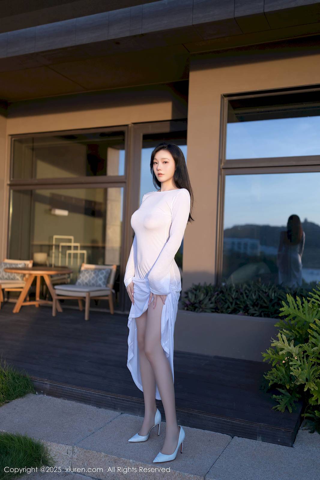 秀人网模特安然anran白色连衣裙肉色丝袜性感写真-3