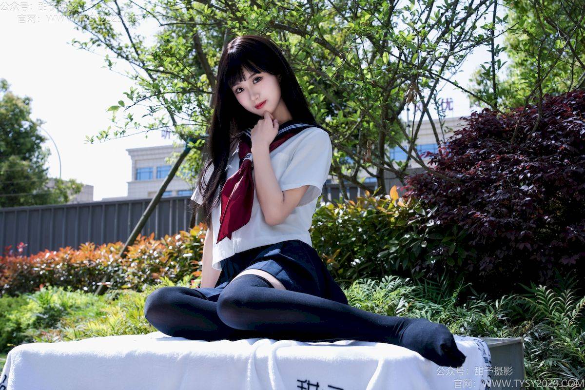 甜予摄影模特小甜桃齐肩短发校园风女生写真-110