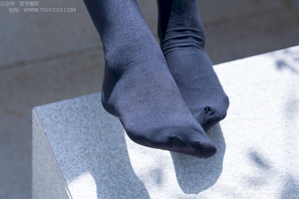 甜予摄影模特小甜桃齐肩短发校园风女生写真-113