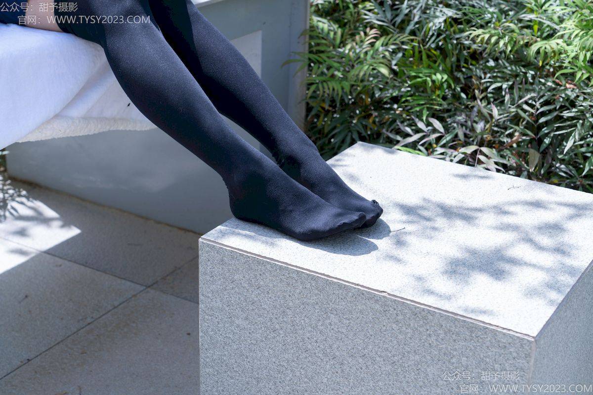 甜予摄影模特小甜桃齐肩短发校园风女生写真-119